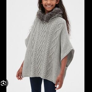 GAP Hooded Poncho with Faux Fur Trim. Gray. Size XL kids - about a S/M adult NWT